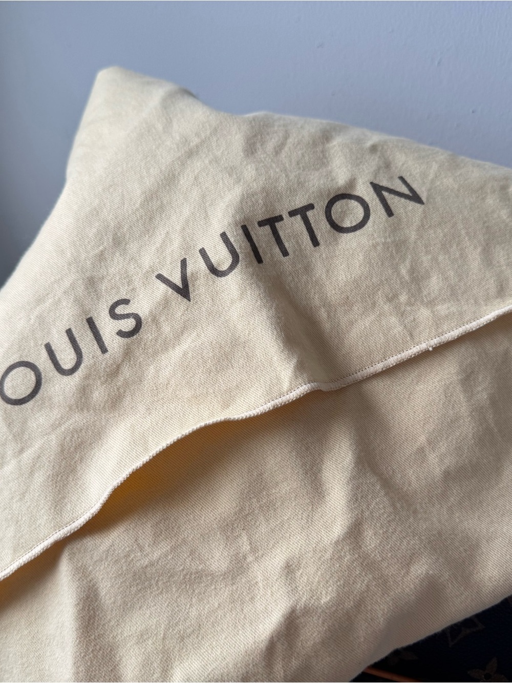 Authentic LOUIS VUITTON
Monogram Canvas Trouville Bag (vintage) - Rarely used - Picture 7 of 7